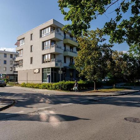 Borkowska Corner Apartment คราคูฟ ภายนอก รูปภาพ